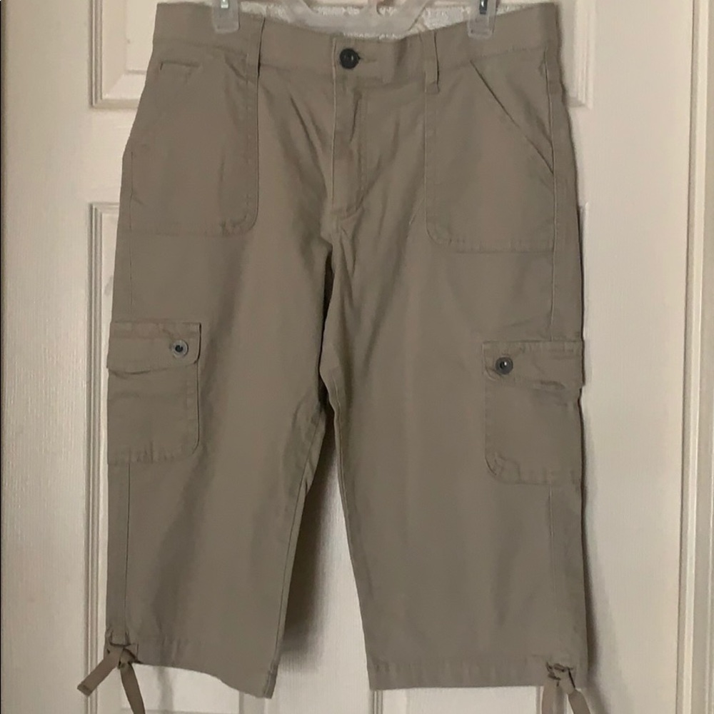 LEE KHAKI CARGO CAPRIS